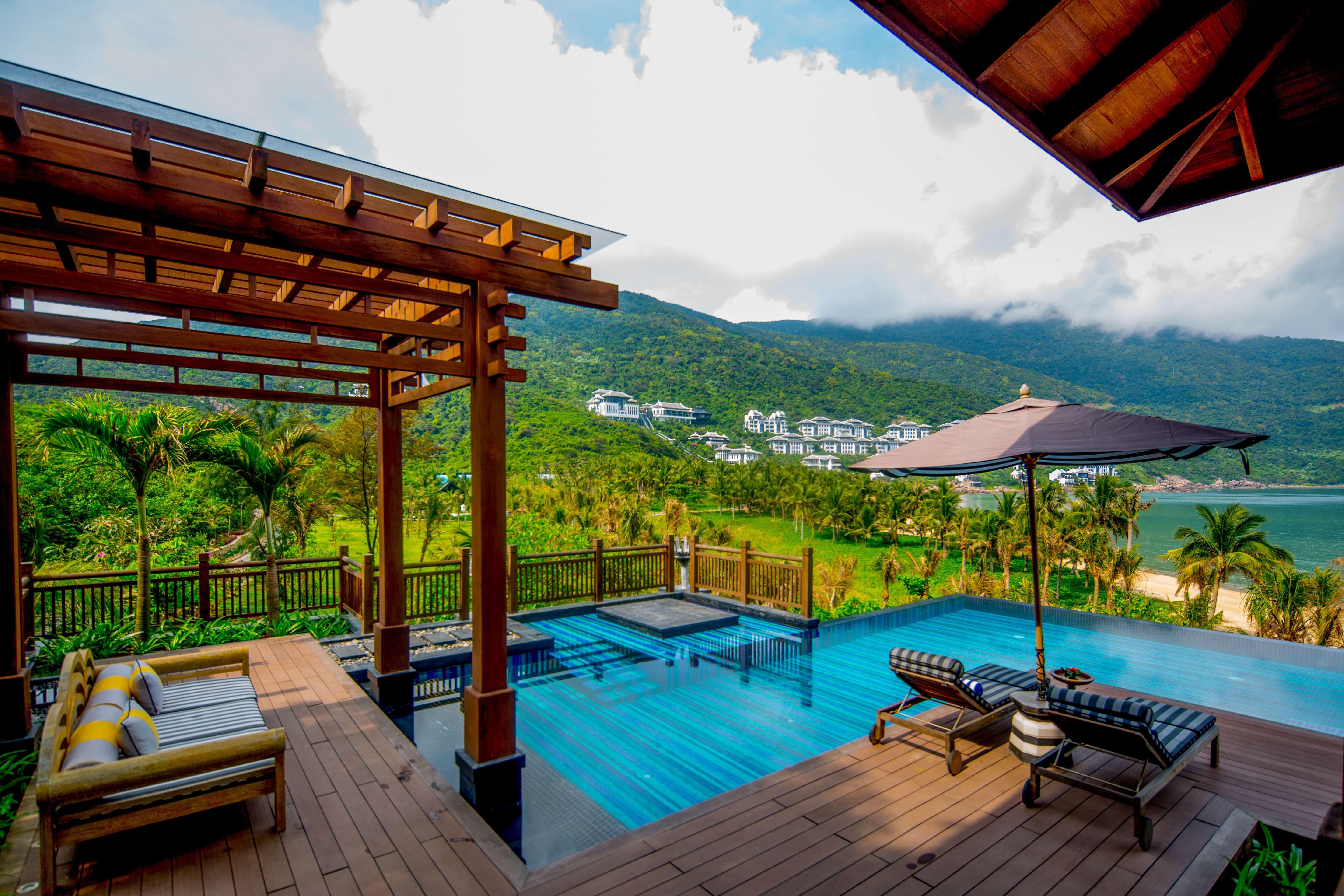 Intercontinental Danang Sun Peninsula Resort By Ihg Exterior photo