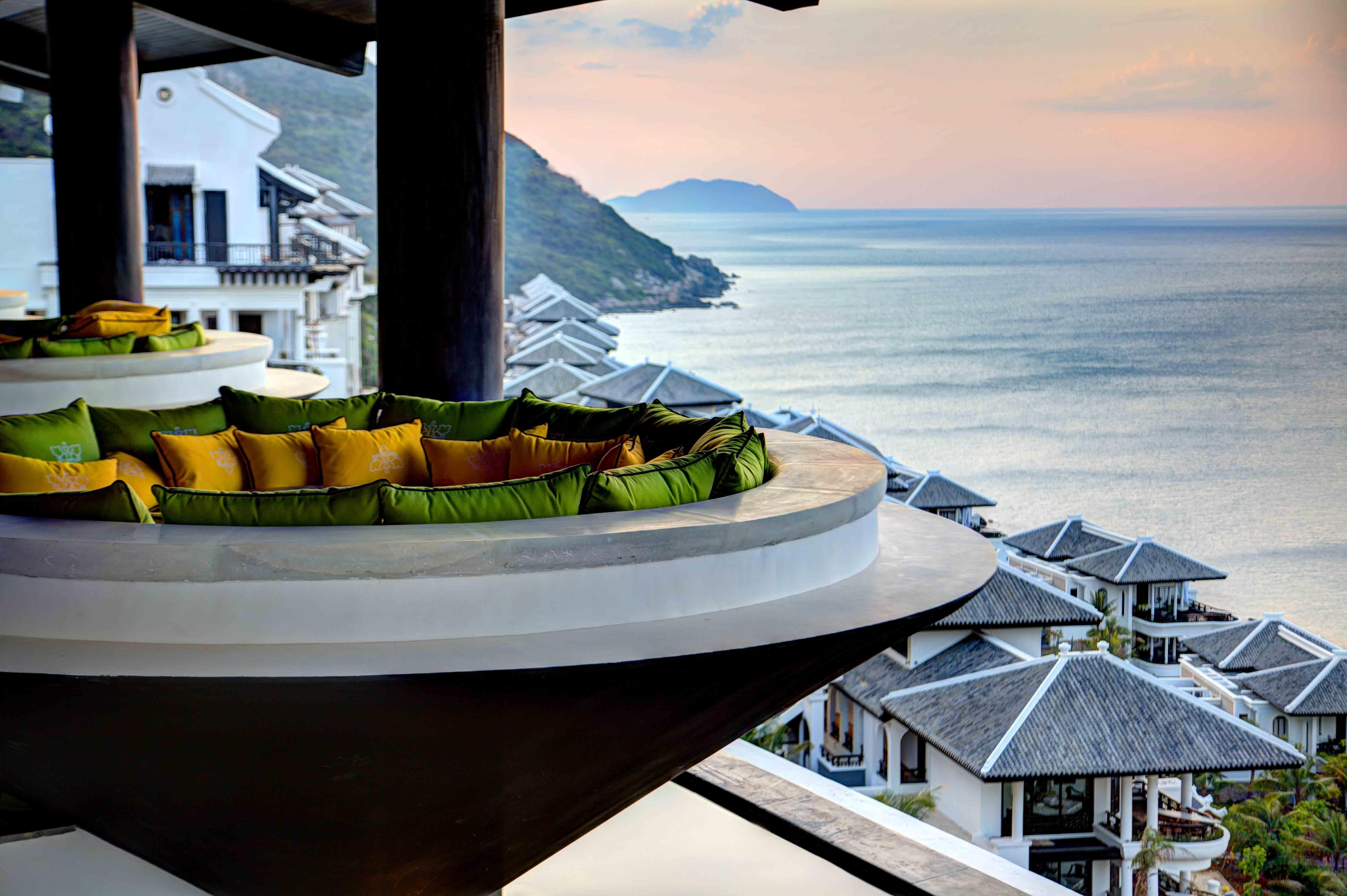 Intercontinental Danang Sun Peninsula Resort By Ihg Exterior photo