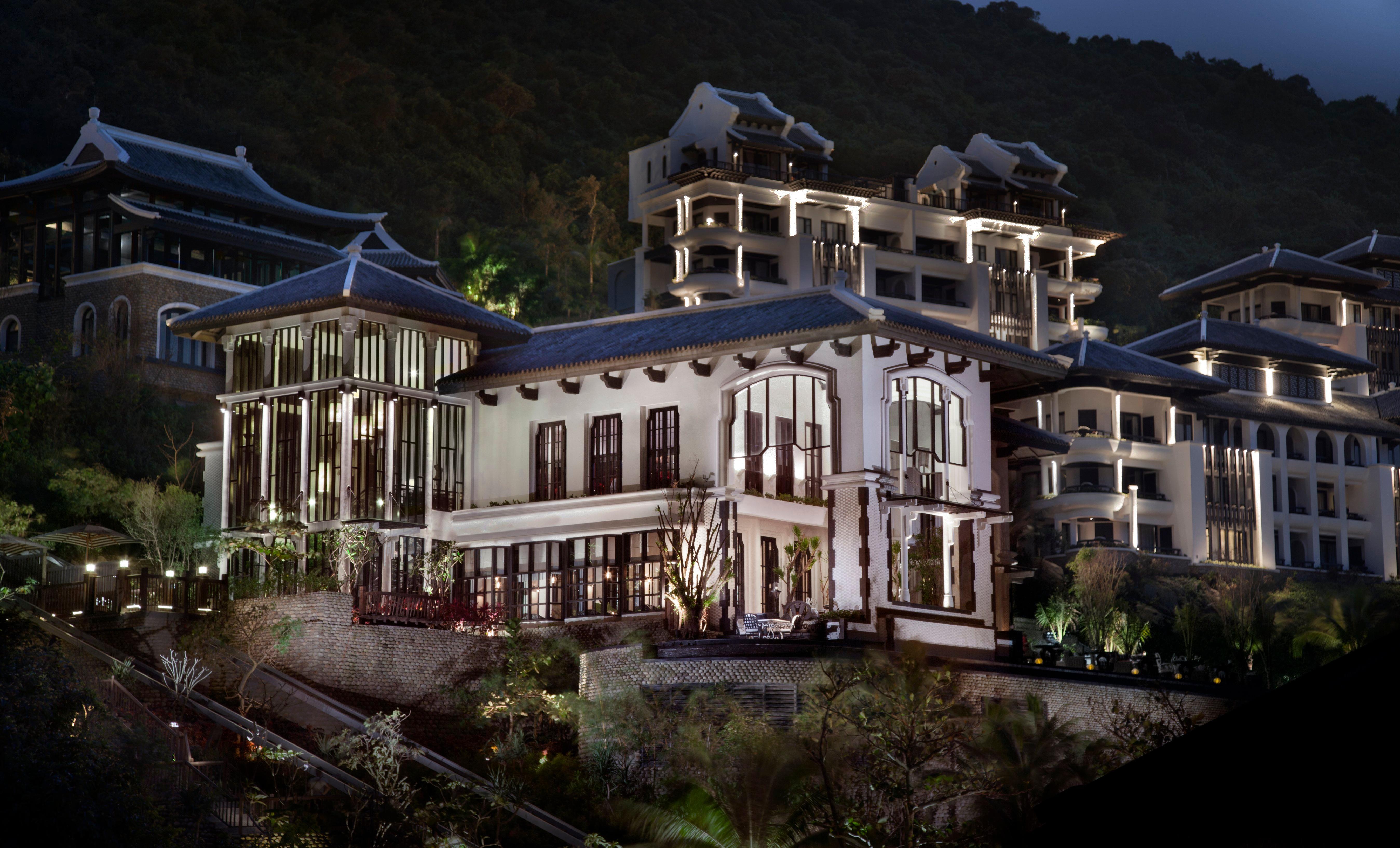 Intercontinental Danang Sun Peninsula Resort By Ihg Exterior photo