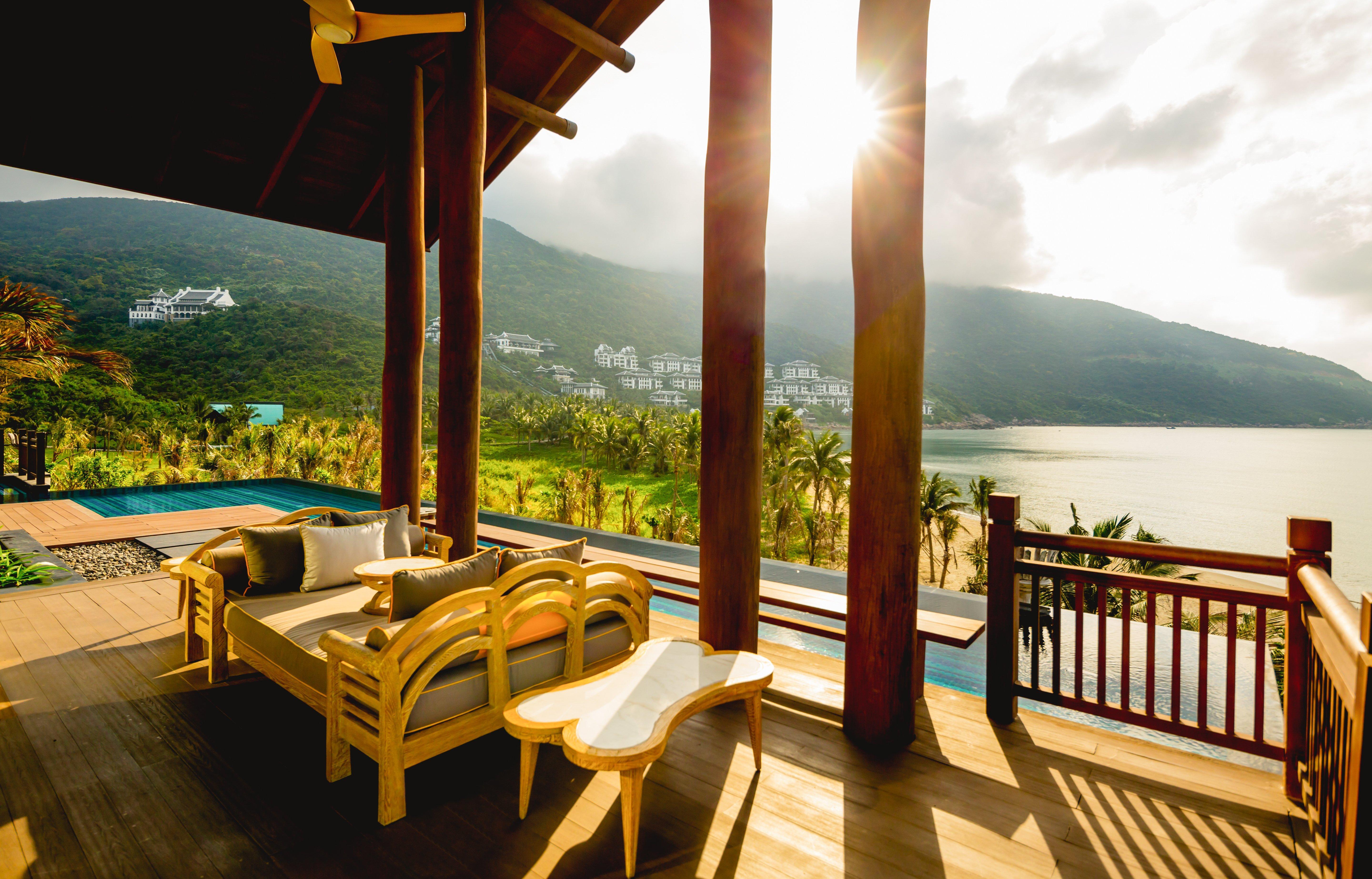 Intercontinental Danang Sun Peninsula Resort By Ihg Exterior photo